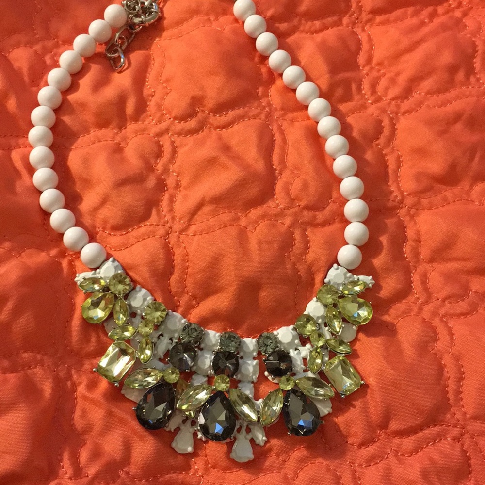 NWT Statement necklace only